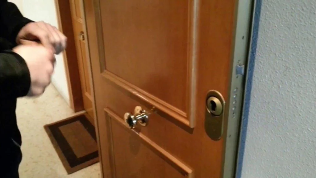 presupuesto para cambiar una cerradura de una puerta