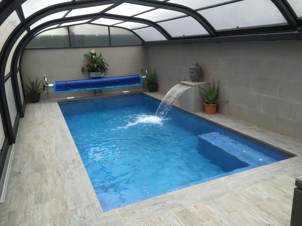 precio de construir una piscina climatizada