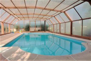 precio hacer una piscina climatizada